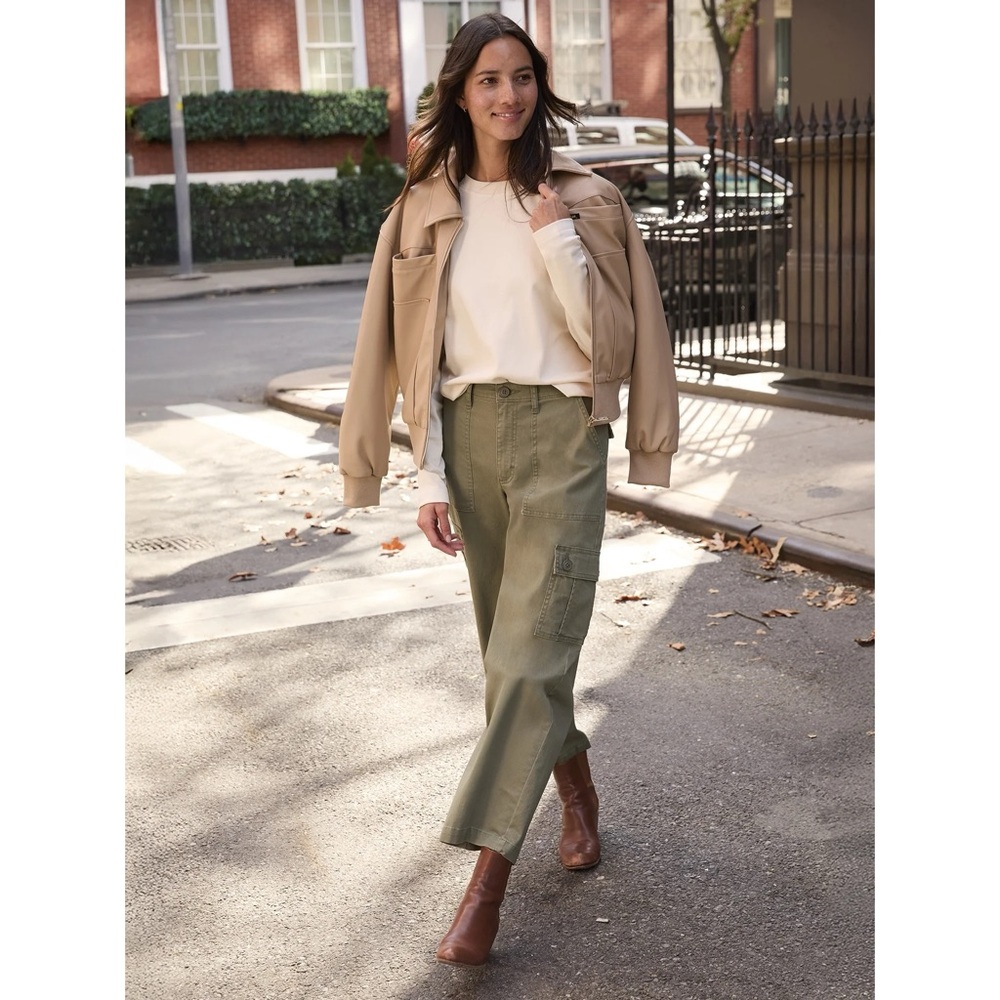 Lee Heritage Women’s Loose Straight Mid Rise Cargo Pants, size 8, Mercantile Grn